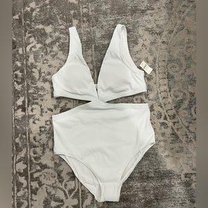 White Aerie swimsuit. New with tags, size large.